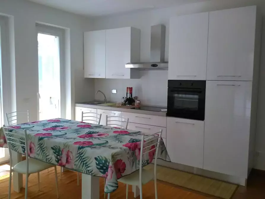 Immagine 5 di Appartamento in affitto  a Viareggio