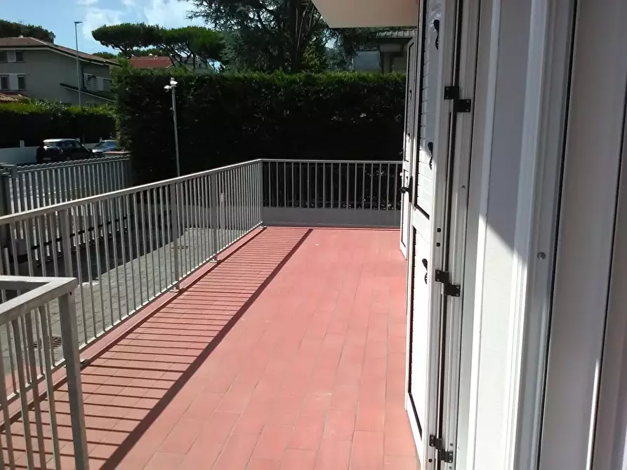Immagine 12 di Appartamento in affitto  a Viareggio