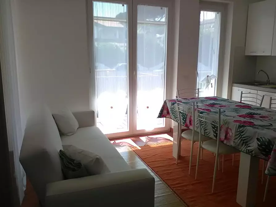 Immagine 3 di Appartamento in affitto  a Viareggio