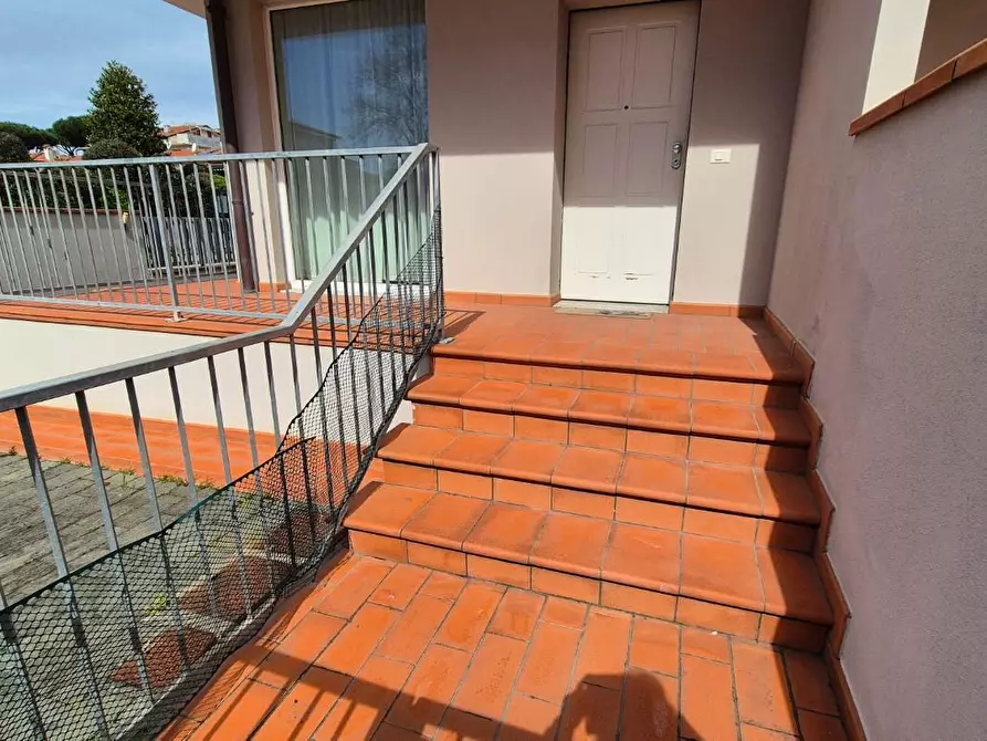 Immagine 2 di Appartamento in affitto  a Viareggio