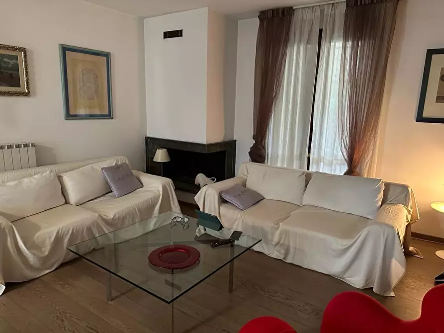 Immagine 2 di Casa bifamiliare in vendita  a Pisa