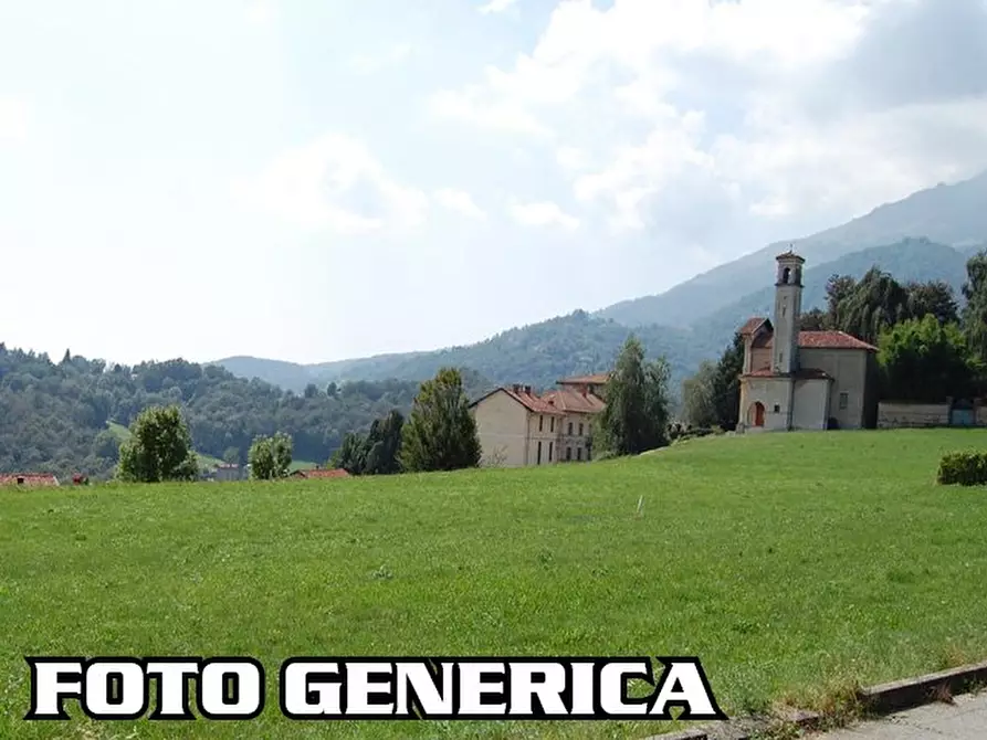 Immagine 2 di Terreno agricolo in vendita  a Cascina