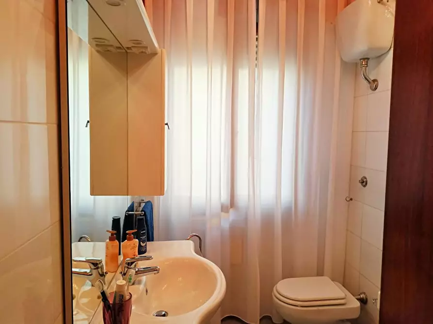 Immagine 9 di Appartamento in vendita  a Cascina