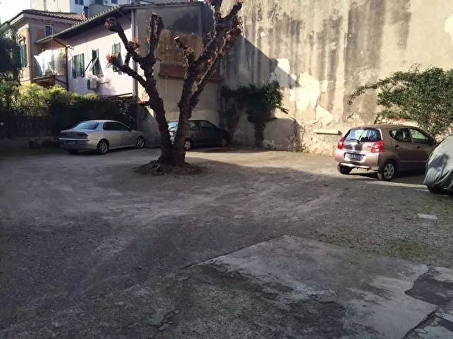 Immagine 29 di Mansarda in vendita  a Pisa