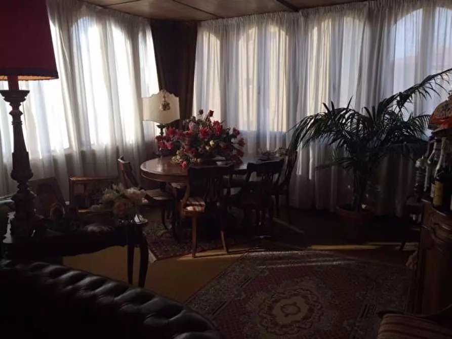 Immagine 11 di Mansarda in vendita  a Pisa