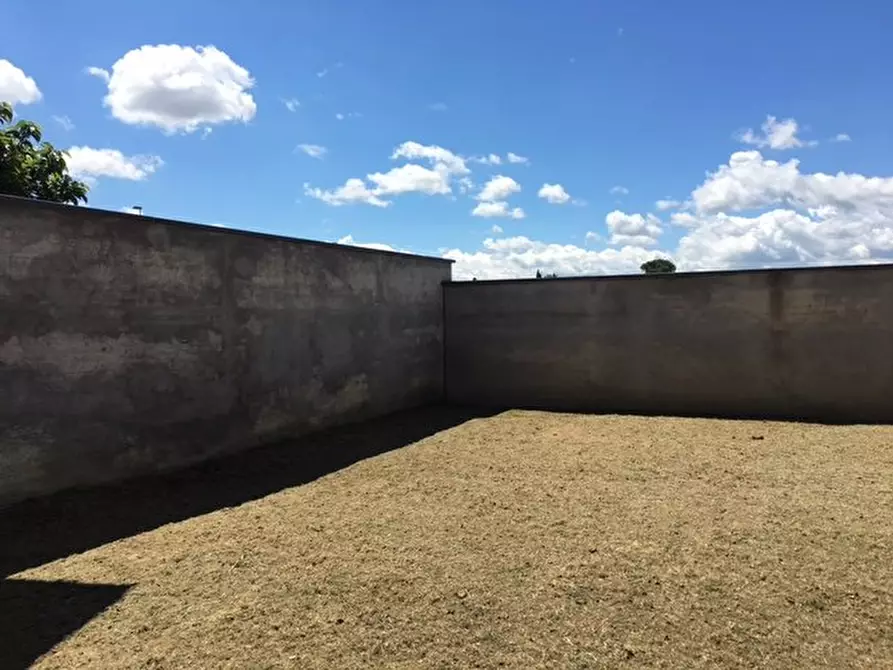 Immagine 4 di Villetta a schiera in vendita  a Pontedera