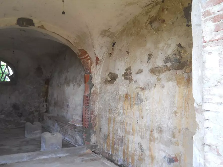 Immagine 5 di Casa colonica in vendita  a Calci