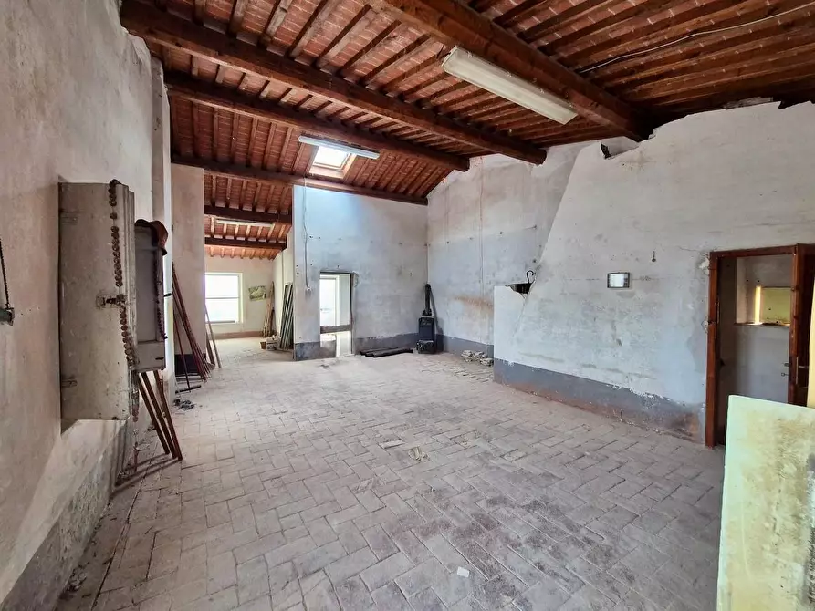 Immagine 6 di Rustico / casale in vendita  a San Giuliano Terme