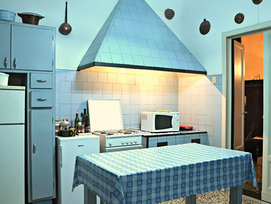 Immagine 21 di Appartamento in vendita  a Pisa