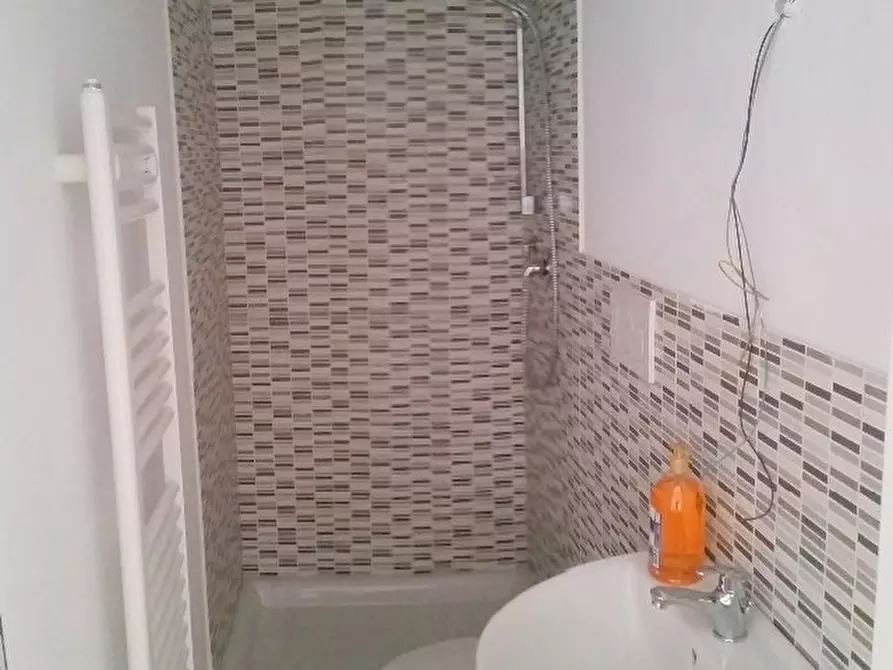 Immagine 7 di Appartamento in vendita  a Cascina