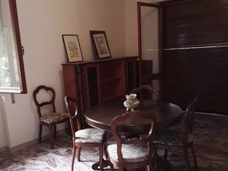 Immagine 13 di Villa in vendita  a Carrara