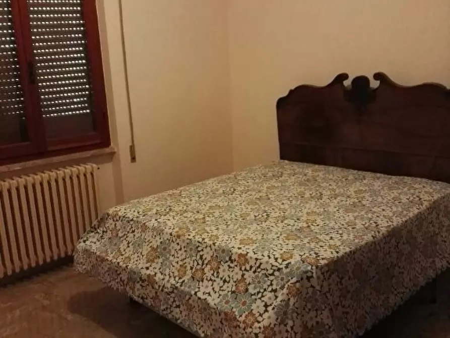 Immagine 4 di Villa in vendita  a Carrara