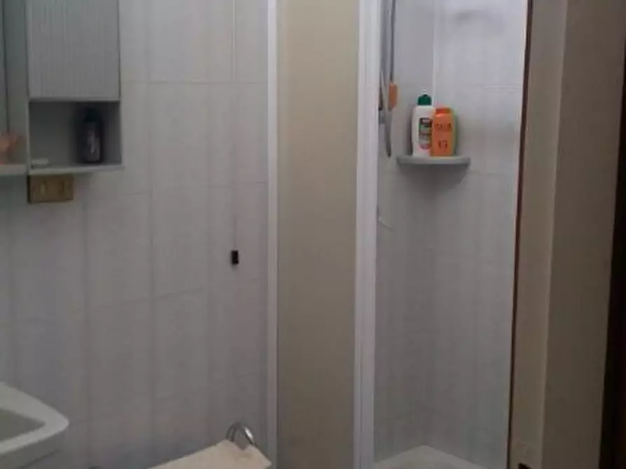 Immagine 3 di Villa in vendita  a Carrara