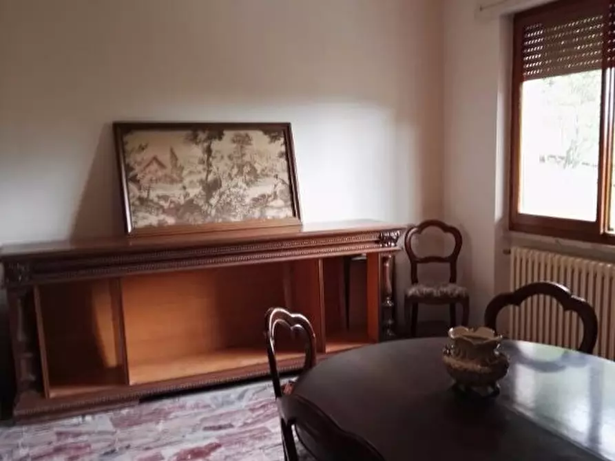 Immagine 5 di Villa in vendita  a Carrara