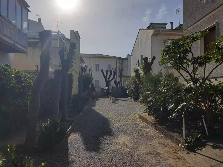 Immagine 12 di Appartamento in affitto  a Rosignano Marittimo