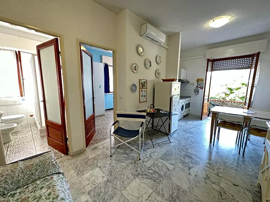 Immagine 18 di Appartamento in vendita  a Ameglia