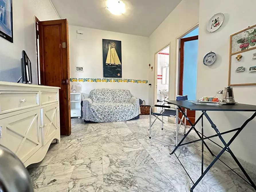 Immagine 11 di Appartamento in vendita  a Ameglia