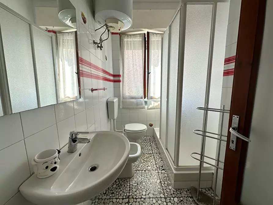 Immagine 14 di Appartamento in vendita  a Ameglia