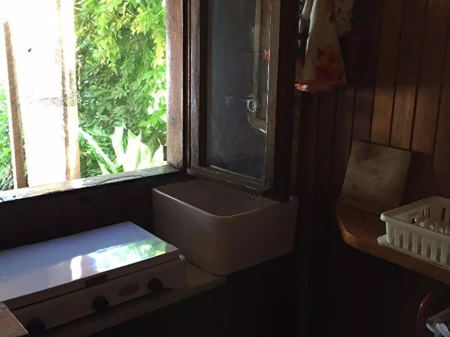 Immagine 4 di Bungalow in affitto  a Massa