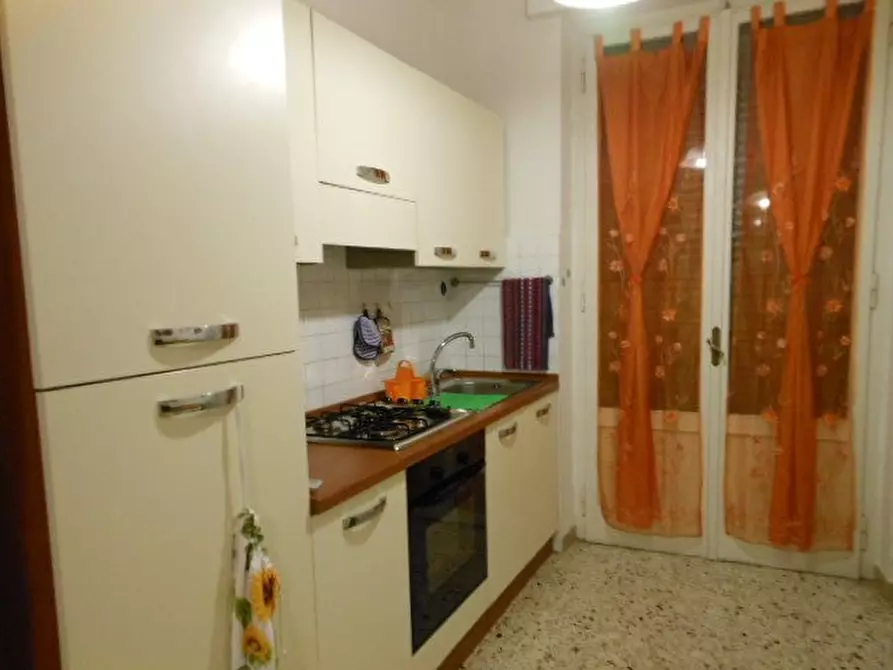 Immagine 4 di Appartamento in affitto  a Pisa