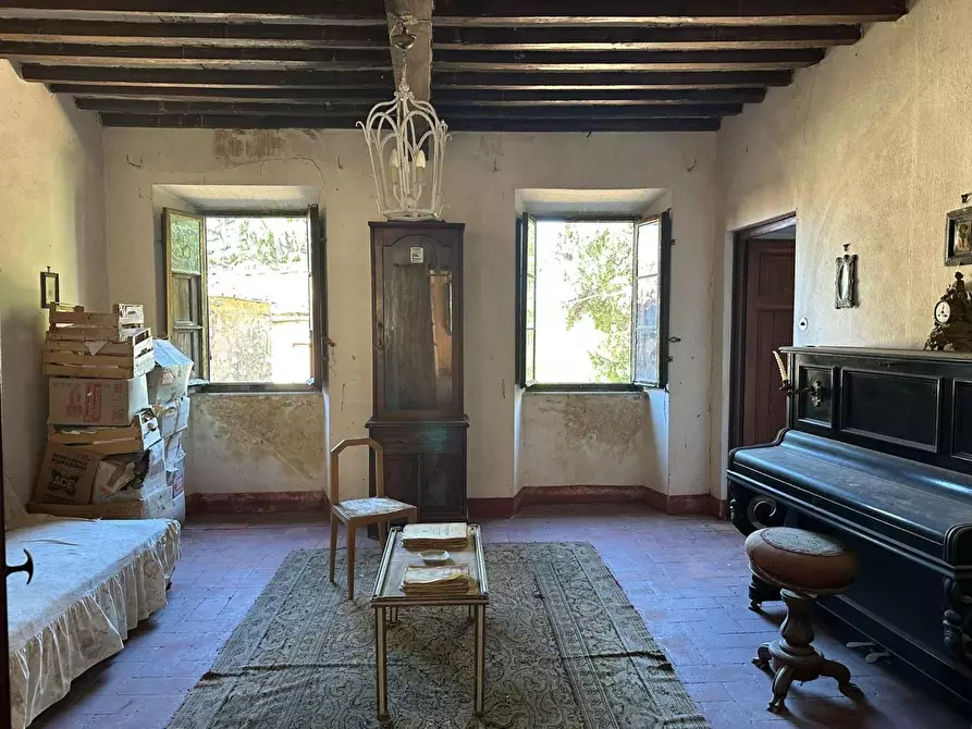 Immagine 20 di Rustico / casale in vendita  a Lucca