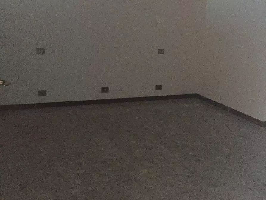 Immagine 8 di Appartamento in affitto  a Carrara