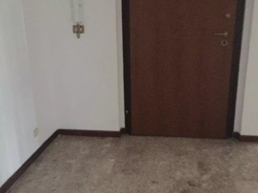 Immagine 10 di Appartamento in affitto  a Carrara