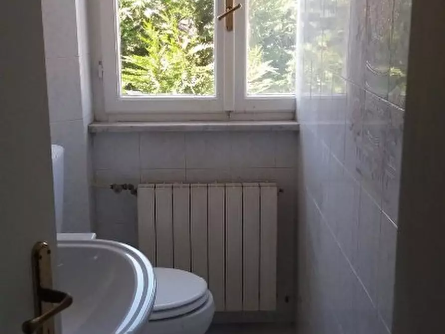 Immagine 6 di Mansarda in vendita  a Carrara