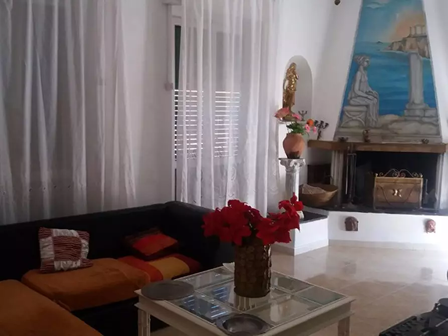 Immagine 7 di Mansarda in vendita  a Carrara