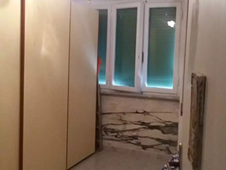 Immagine 4 di Mansarda in vendita  a Carrara