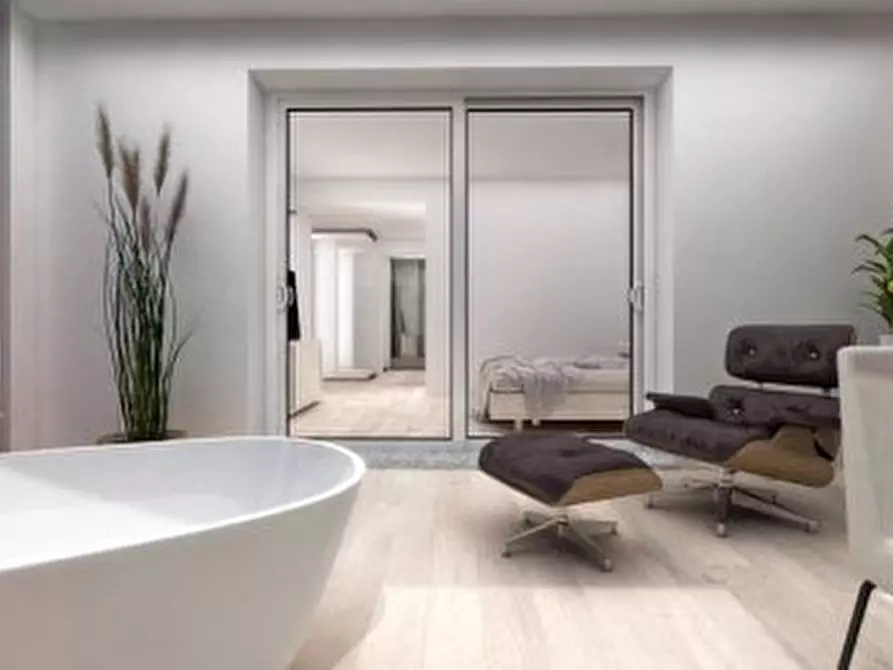 Immagine 4 di Mansarda in vendita  a Massa