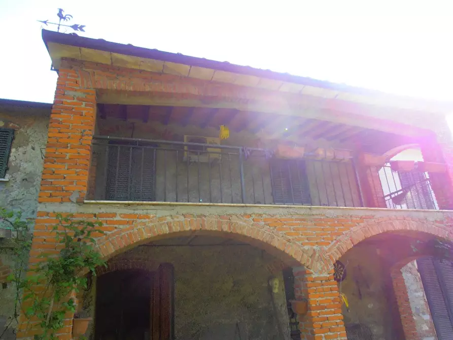 Immagine 34 di Casa colonica in vendita  a Pietrasanta