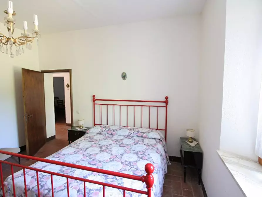 Immagine 10 di Porzione di casa in vendita  a Sovicille