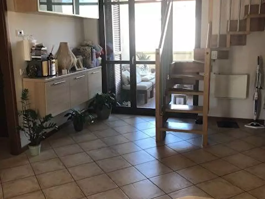 Immagine 2 di Mansarda in vendita  a Empoli