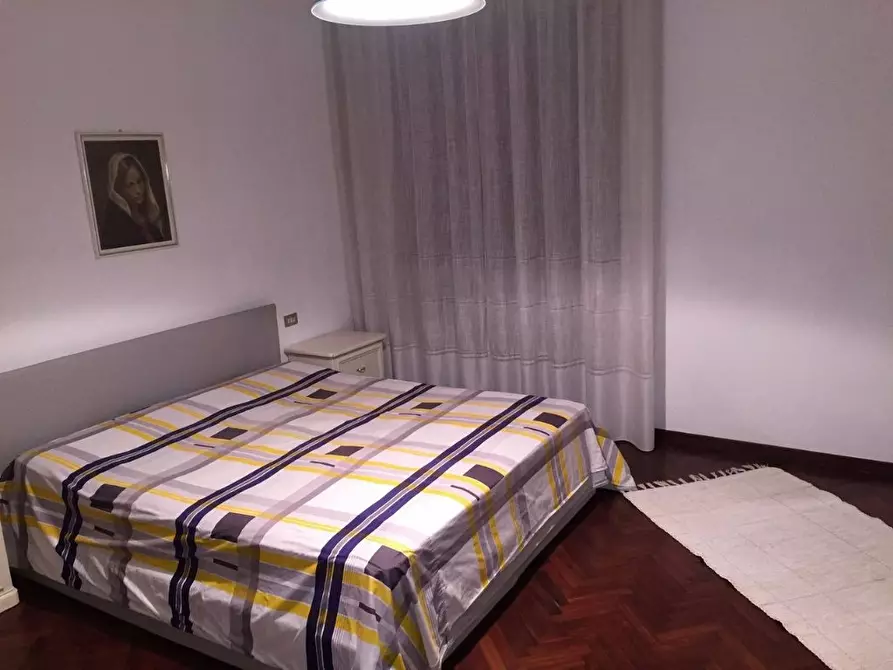 Immagine 12 di Villa in vendita  a Massa