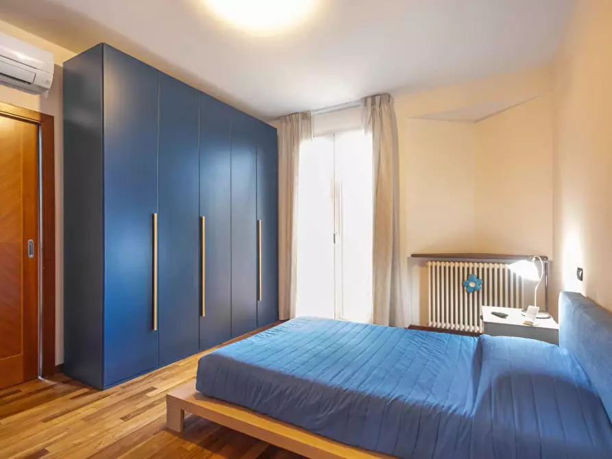 Immagine 36 di Villa in vendita  a Cascina