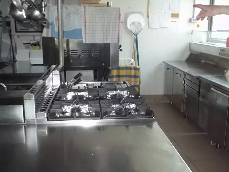 Immagine 6 di Bar / Ristorante in vendita  a Crespina Lorenzana