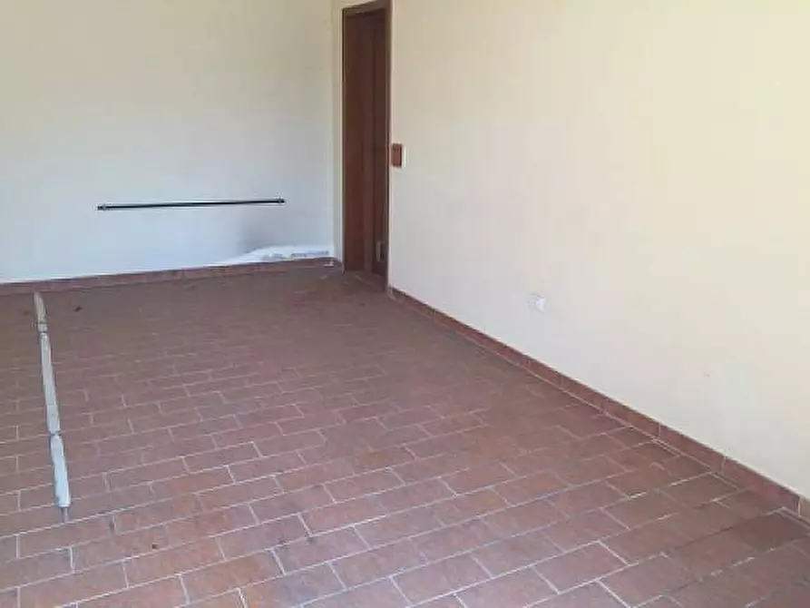 Immagine 15 di Appartamento in vendita  a Santa Maria A Monte