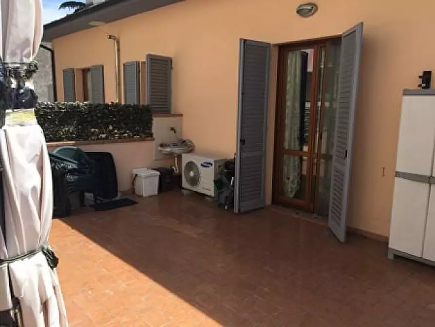 Immagine 11 di Appartamento in vendita  a Santa Maria A Monte