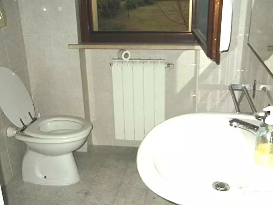 Immagine 9 di Appartamento in vendita  a Vecchiano