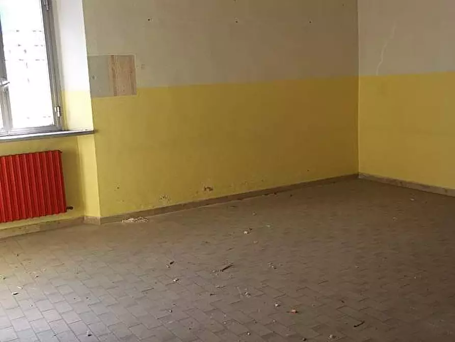 Immagine 4 di Palazzo in vendita  a San Giuliano Terme