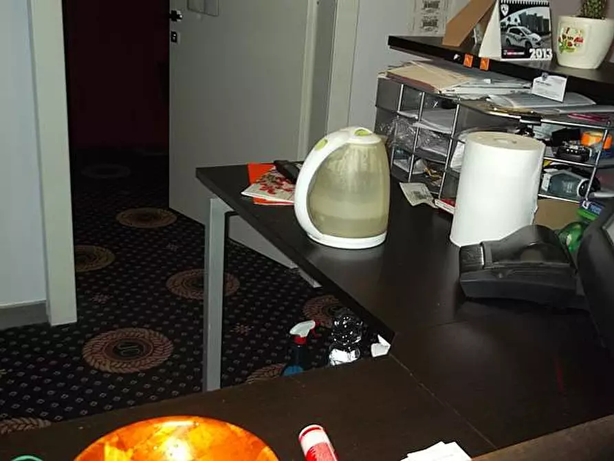 Immagine 3 di Locale commerciale in vendita  a Pisa