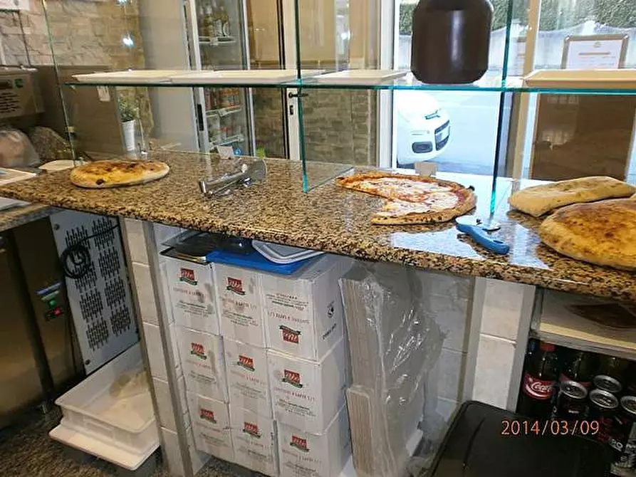 Immagine 3 di Bar / Ristorante in vendita  a Cascina