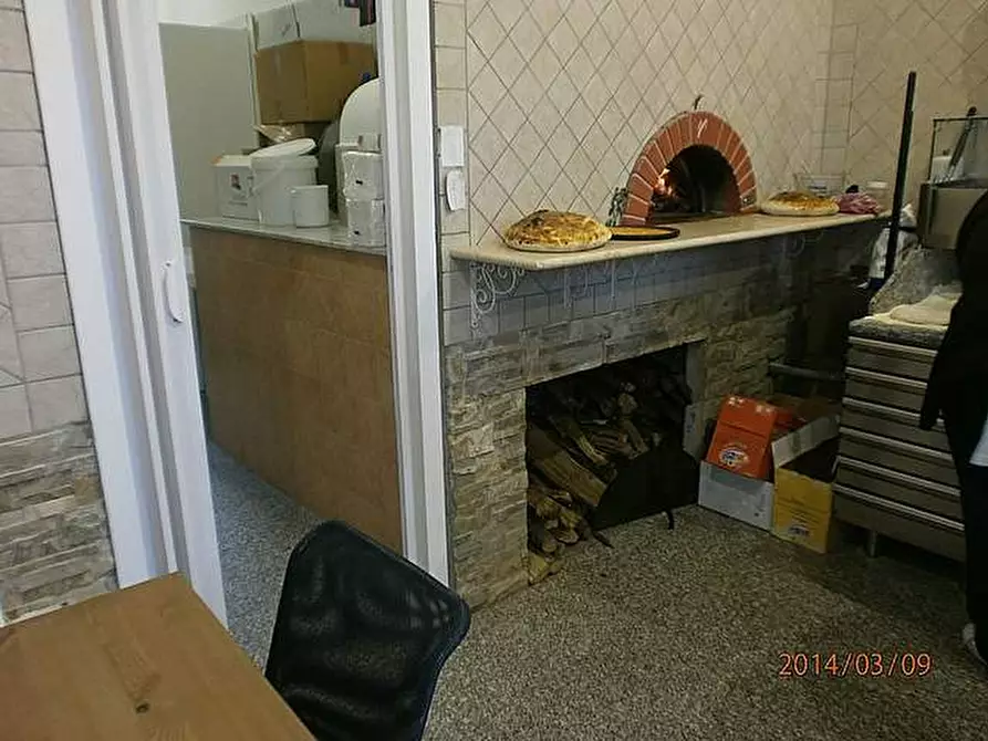 Immagine 2 di Bar / Ristorante in vendita  a Cascina