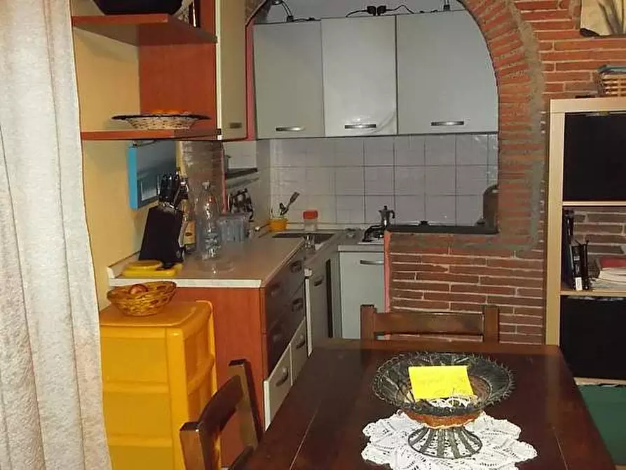 Immagine 2 di Appartamento in vendita  a Vicopisano