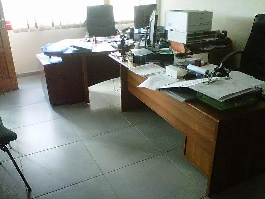 Immagine 3 di Ufficio in vendita  a Pisa