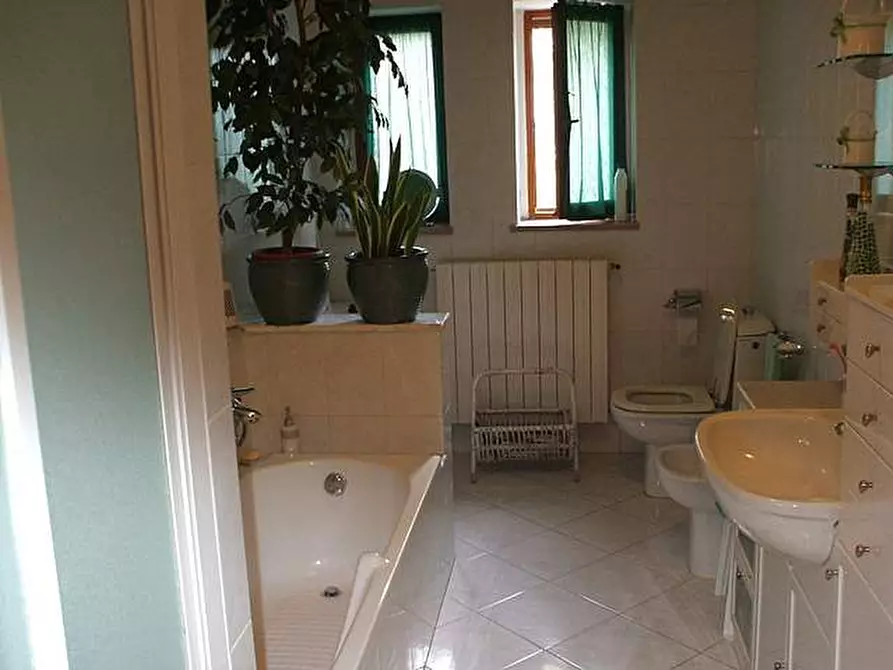 Immagine 8 di Casa indipendente in vendita  a Pisa