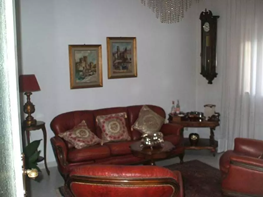 Immagine 7 di Casa indipendente in vendita  a Pisa