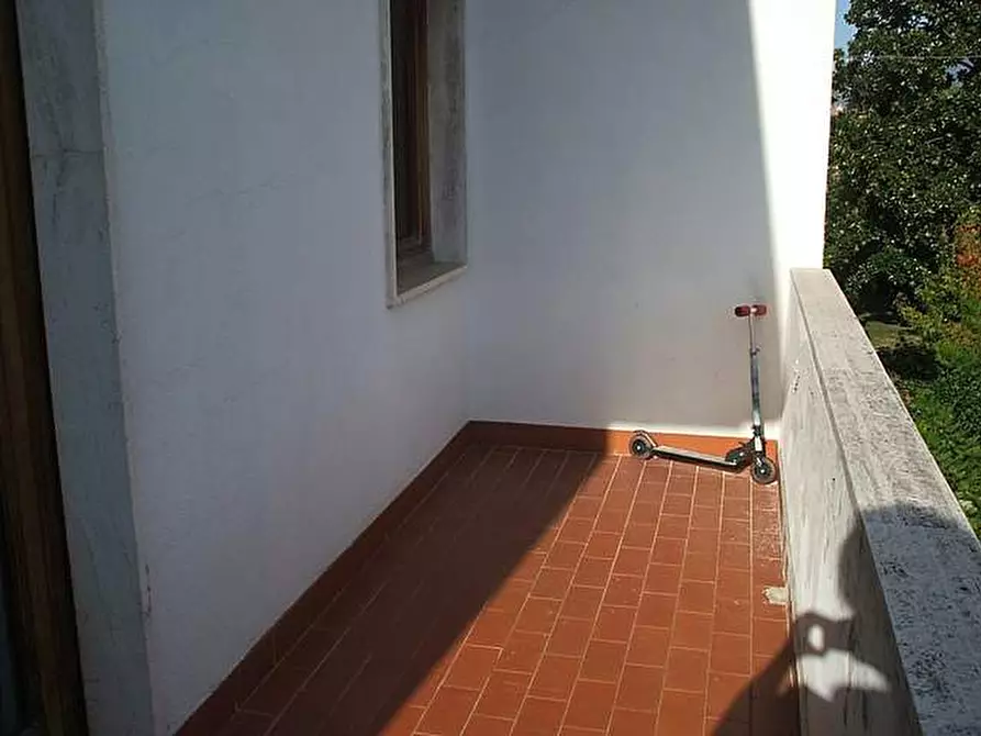 Immagine 14 di Casa indipendente in vendita  a Pisa