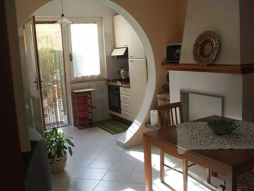 Immagine 9 di Casa indipendente in vendita  a Pisa